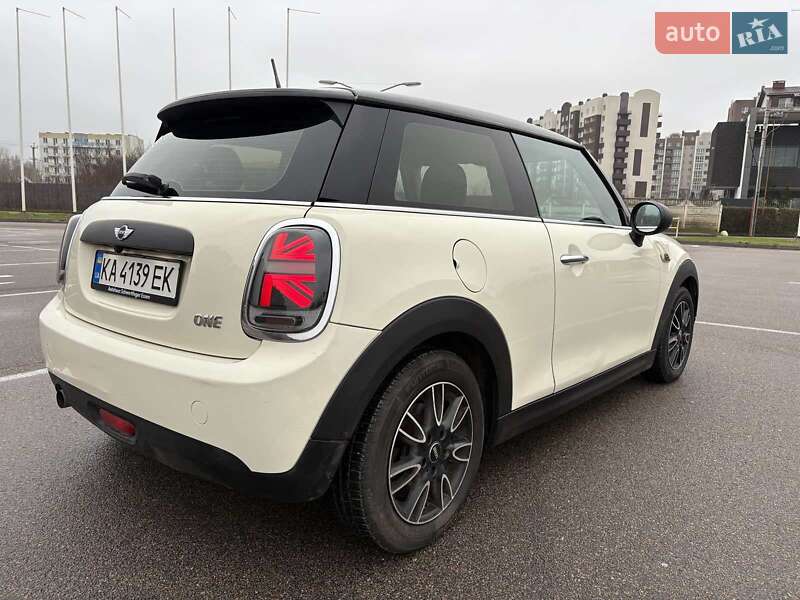 Хэтчбек MINI Cooper 2014 в Киеве фото 3 Хэтчбек MINI Cooper 2014 в Киеве