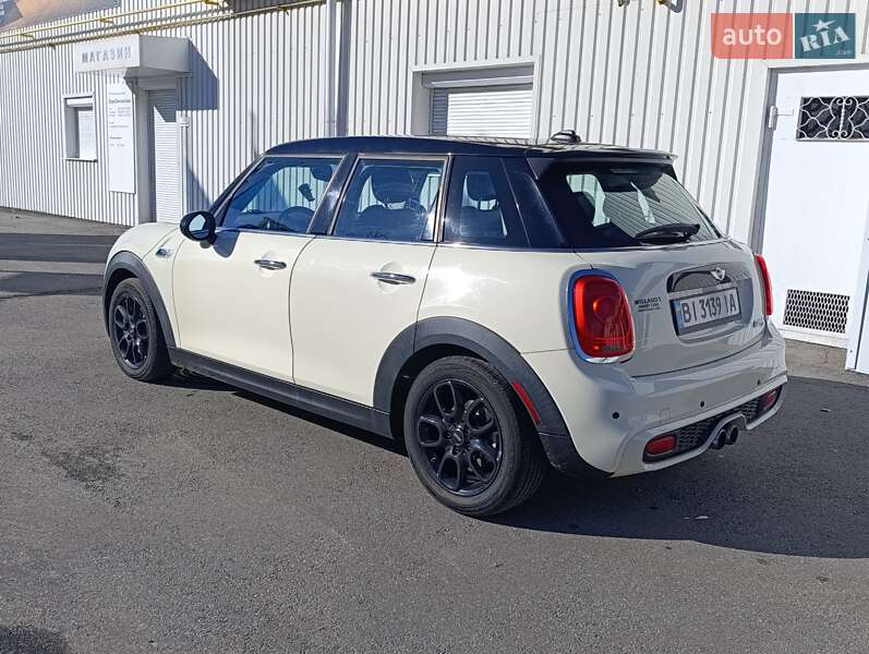 Хэтчбек MINI Cooper 2015 в Кременчуге фото 6 Хэтчбек MINI Cooper 2015 в Кременчуге