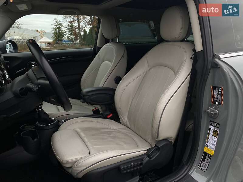 Хэтчбек MINI Cooper 2014 в Киеве