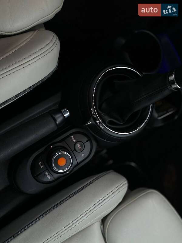 Хэтчбек MINI Cooper 2014 в Киеве