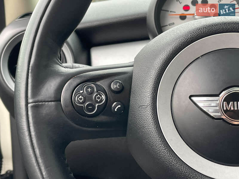 Хэтчбек MINI Cooper 2011 в Киеве фото 17 Хэтчбек MINI Cooper 2011 в Киеве