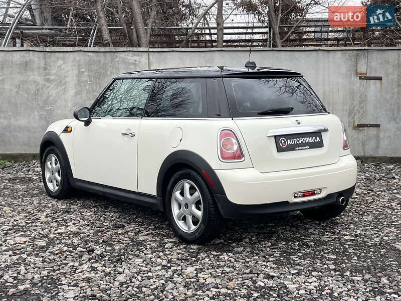Хэтчбек MINI Cooper 2011 в Киеве фото 6 Хэтчбек MINI Cooper 2011 в Киеве