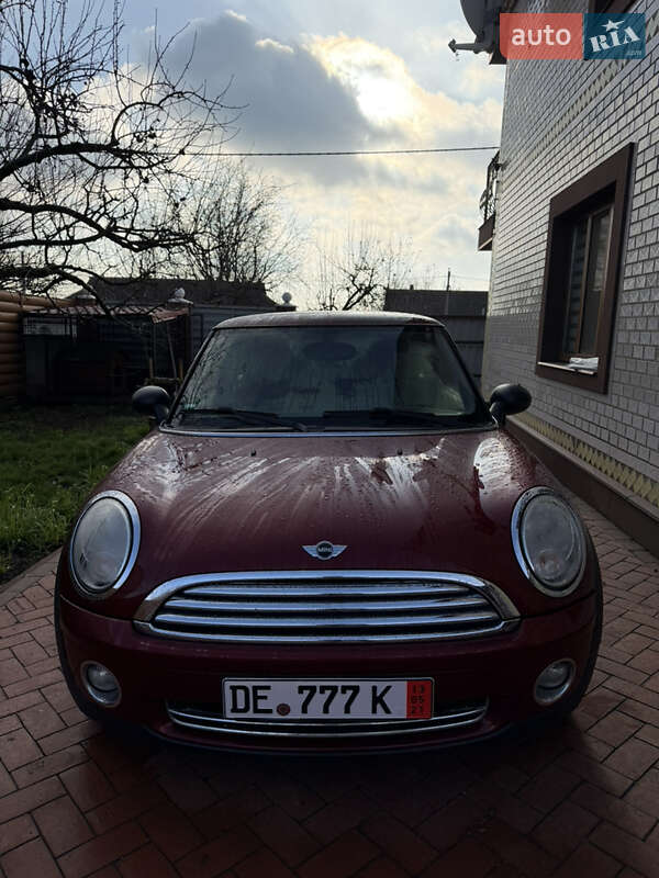 Хэтчбек MINI Cooper 2008 в Гайвороне фото 2 Хэтчбек MINI Cooper 2008 в Гайвороне