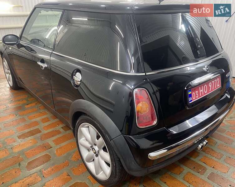 Хэтчбек MINI Cooper 2004 в Бородянке
