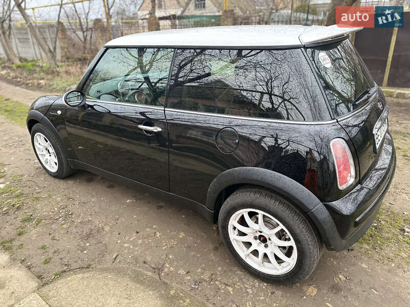 Хэтчбек MINI Cooper 2004 в Николаеве фото 7 Хэтчбек MINI Cooper 2004 в Николаеве