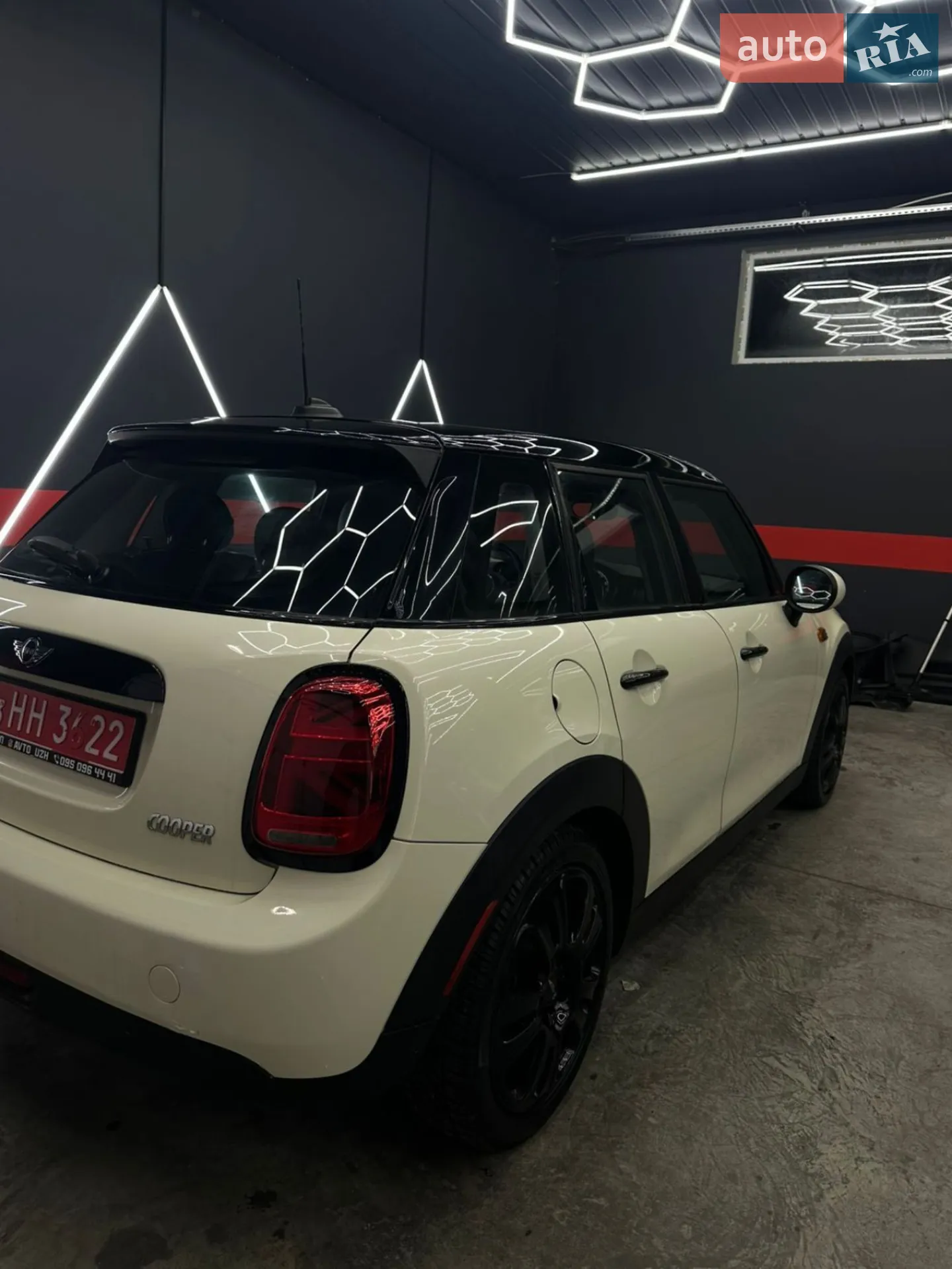 2016 MINI Cooper - фото 1