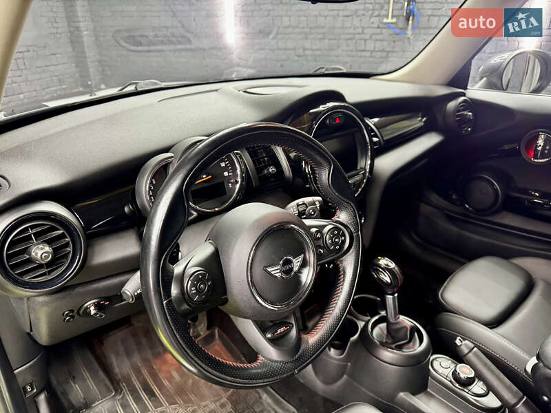 Хэтчбек MINI Cooper 2018 в Киеве