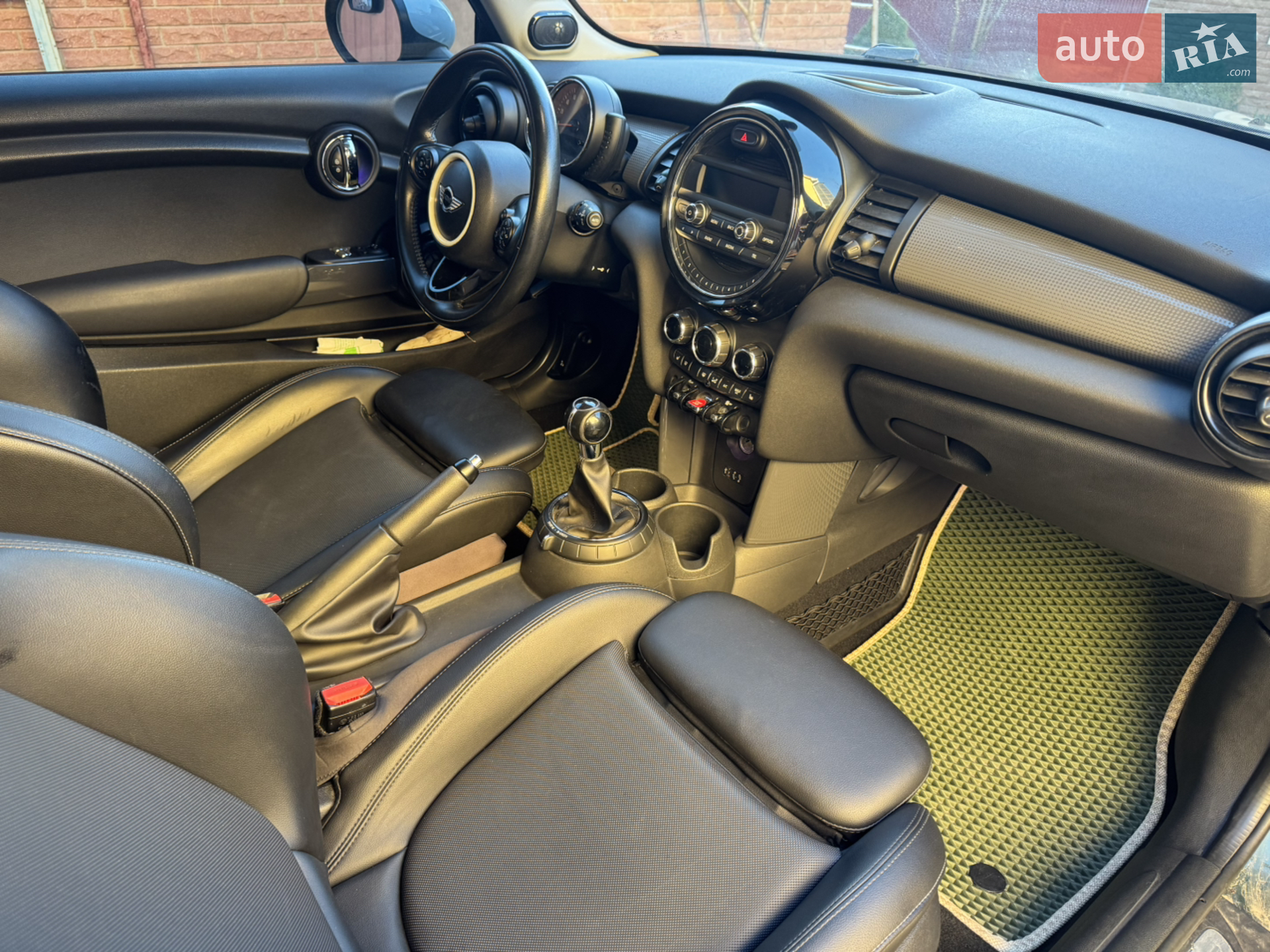 2014 MINI Cooper - мініатюра 13