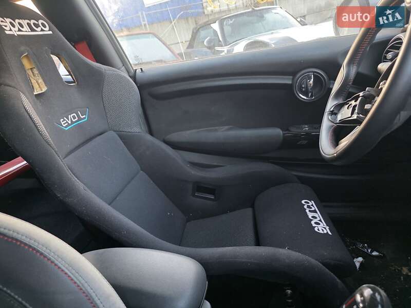 Хэтчбек MINI Cooper 2021 в Киеве