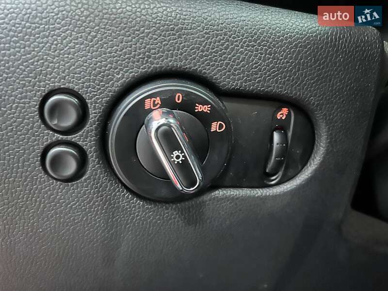 Хэтчбек MINI Cooper 2018 в Киеве фото 29 Хэтчбек MINI Cooper 2018 в Киеве