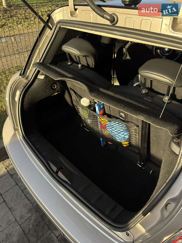 Хэтчбек MINI Cooper 2012 в Ивано-Франковске