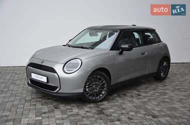 Хэтчбек MINI Cooper 2024 в Киеве