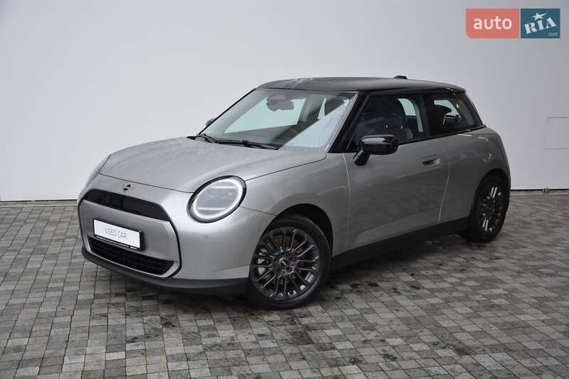 Хэтчбек MINI Cooper 2024 в Киеве