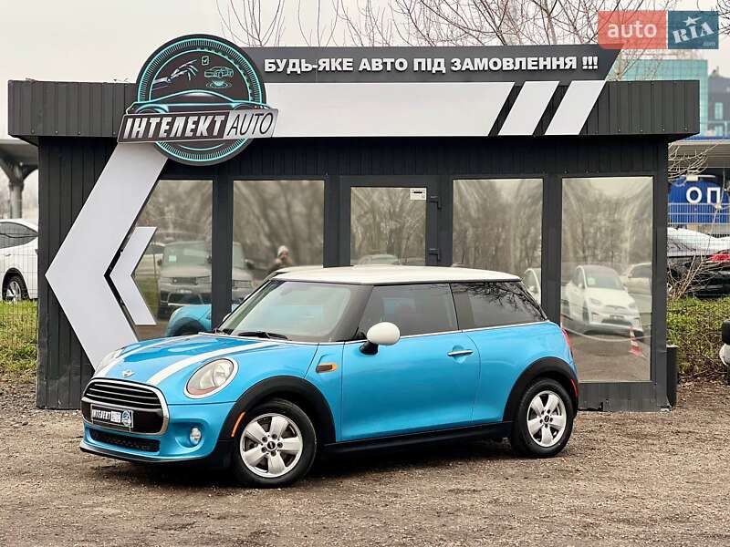 Хэтчбек MINI Cooper 2016 в Киеве