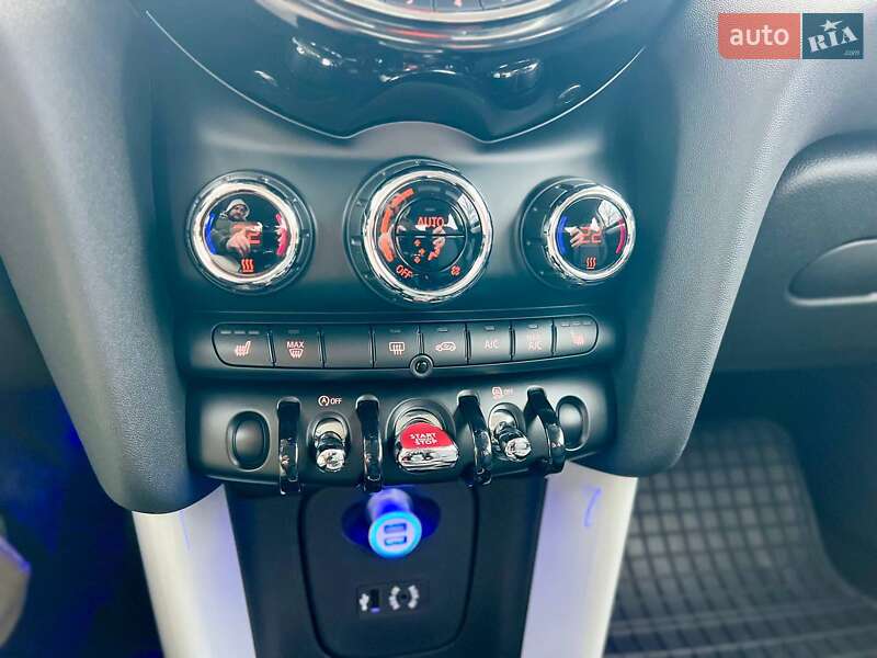 Хэтчбек MINI Cooper 2016 в Киеве