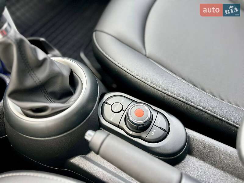 Хэтчбек MINI Cooper 2016 в Киеве