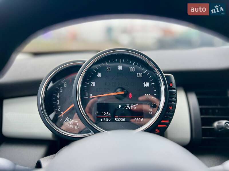 Хэтчбек MINI Cooper 2016 в Киеве