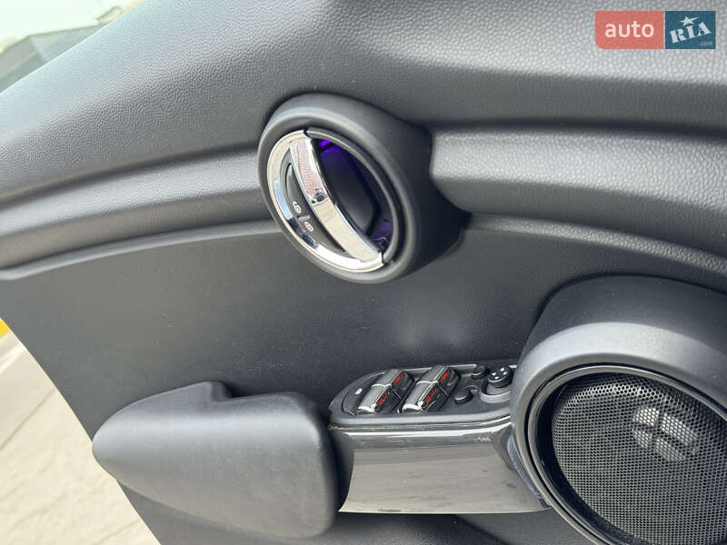 Хэтчбек MINI Cooper 2014 в Киеве