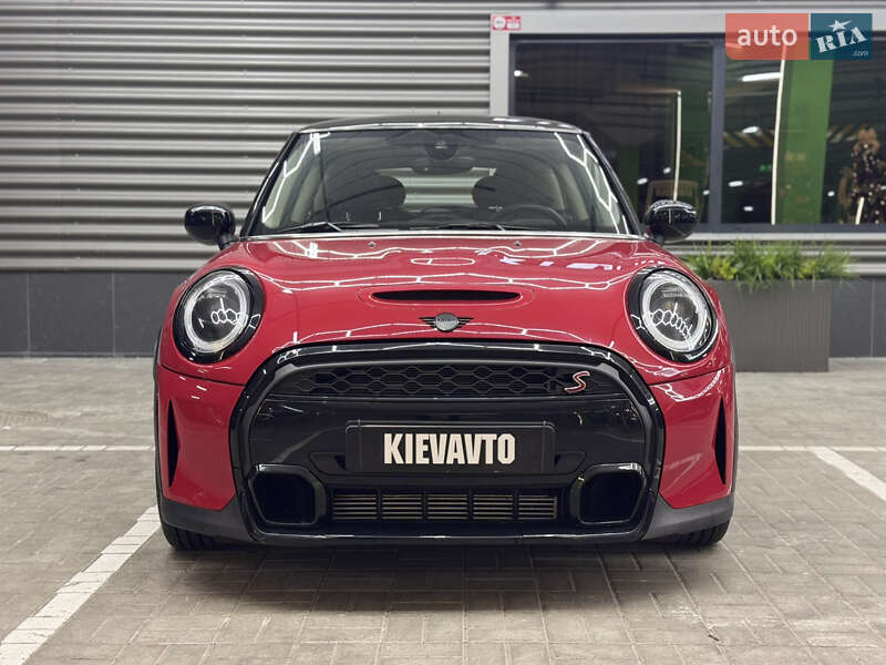 Хэтчбек MINI Cooper 2023 в Киеве