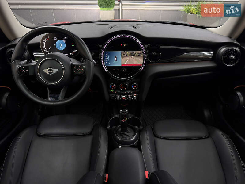 Хэтчбек MINI Cooper 2023 в Киеве