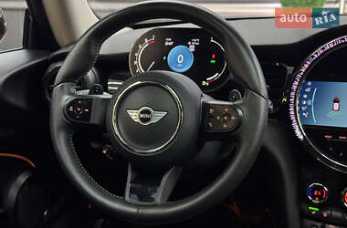 Хэтчбек MINI Cooper 2023 в Киеве