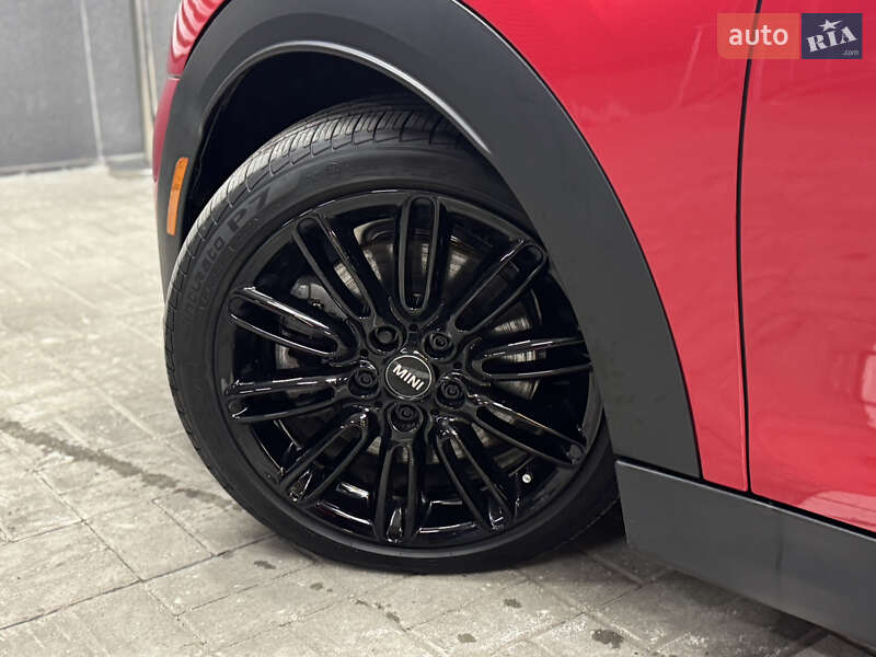 Хэтчбек MINI Cooper 2023 в Киеве