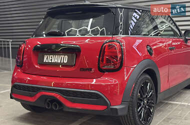 Хэтчбек MINI Cooper 2023 в Киеве