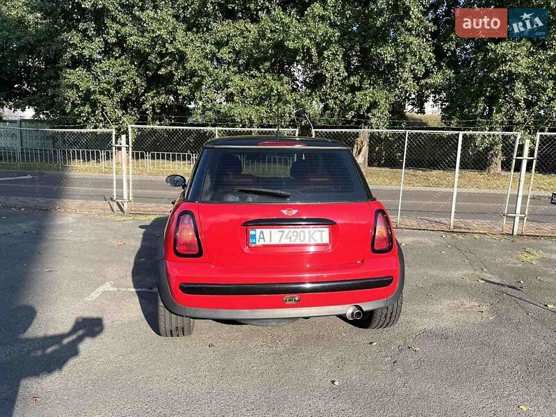 Хэтчбек MINI Cooper 2003 в Вишневом