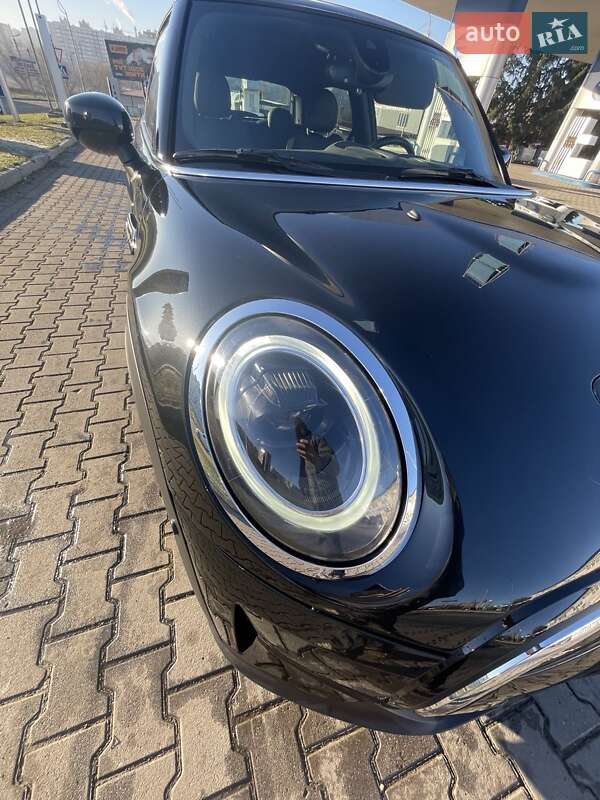 Хэтчбек MINI Cooper 2022 в Хмельницком