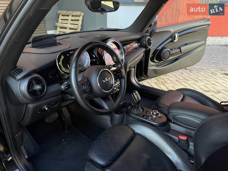 Хэтчбек MINI Cooper 2022 в Хмельницком