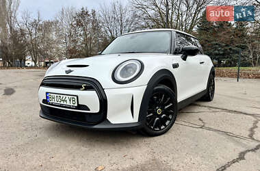 Хэтчбек MINI Cooper 2023 в Одессе