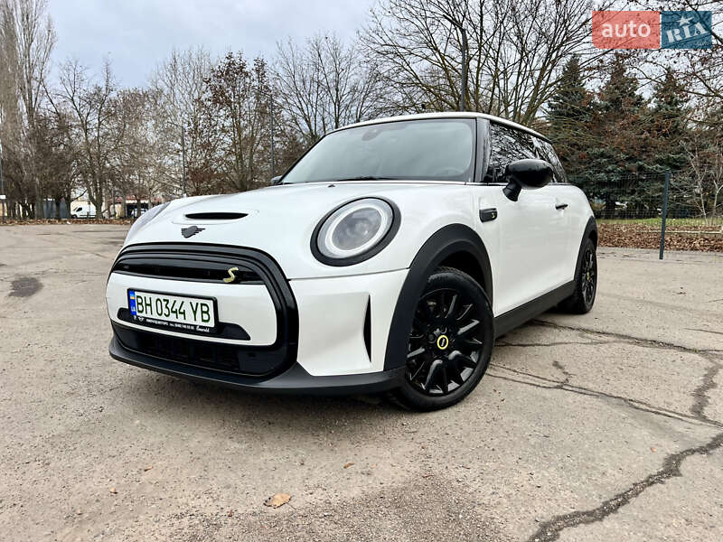 Хетчбек MINI Cooper 2023 в Одесі