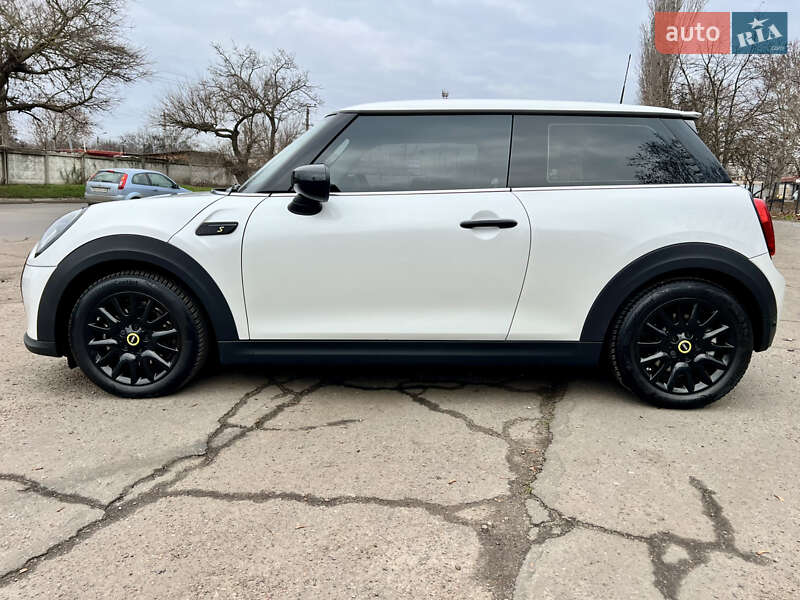 Хетчбек MINI Cooper 2023 в Одесі