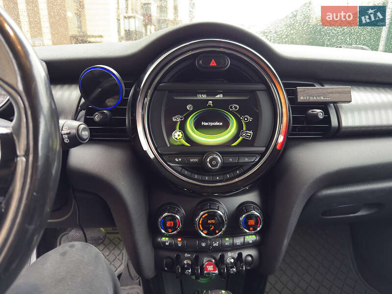 Хэтчбек MINI Cooper 2016 в Киеве