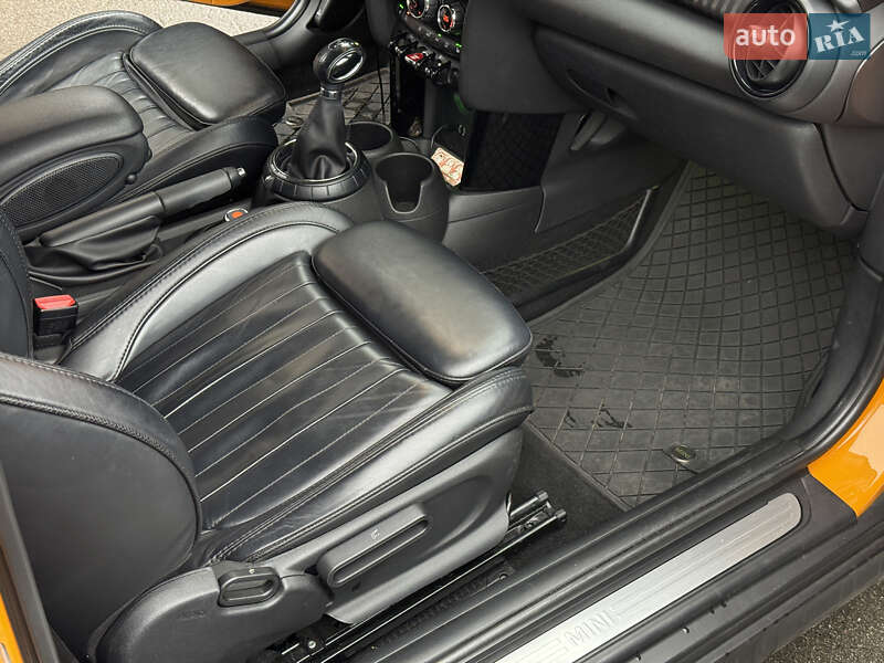 Хэтчбек MINI Cooper 2016 в Киеве