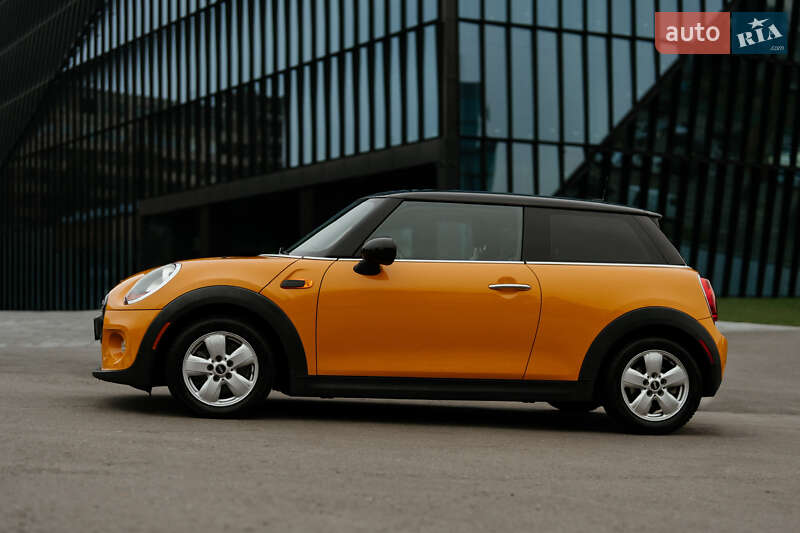 Хэтчбек MINI Cooper 2014 в Киеве