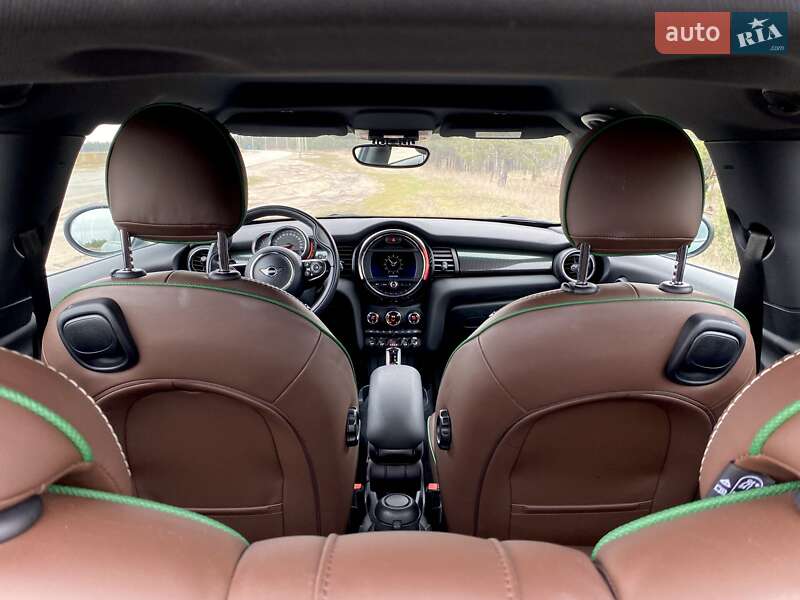 Хэтчбек MINI Cooper 2019 в Киеве