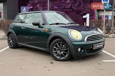 Хэтчбек MINI Cooper 2010 в Киеве