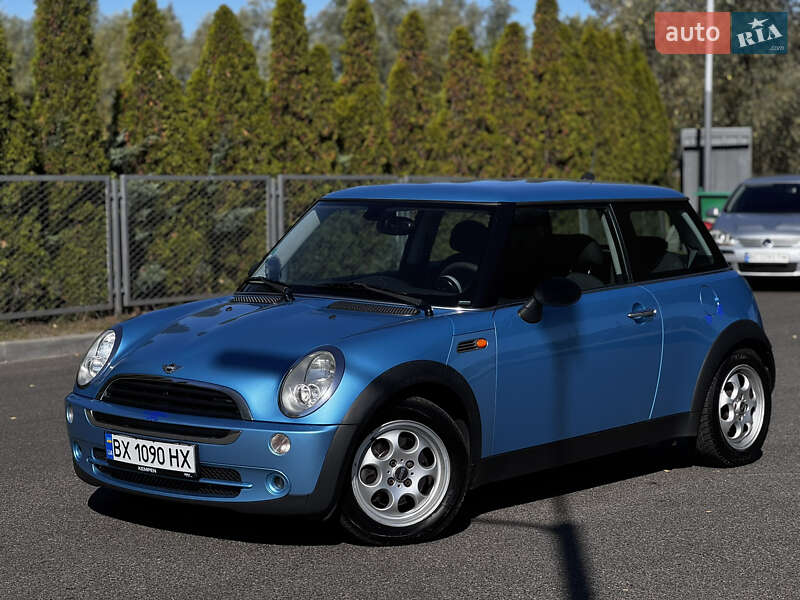 Хетчбек MINI Cooper 2004 в Смілі