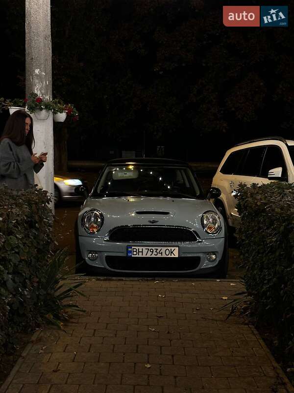 Хэтчбек MINI Cooper 2013 в Одессе
