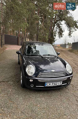 Хэтчбек MINI Cooper 2003 в Киеве