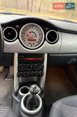 Хэтчбек MINI Cooper 2003 в Киеве