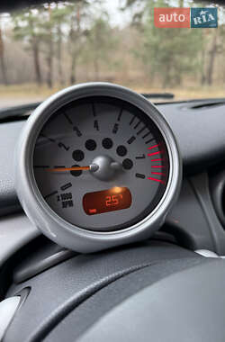 Хэтчбек MINI Cooper 2003 в Киеве