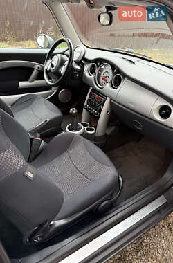 Хэтчбек MINI Cooper 2003 в Киеве