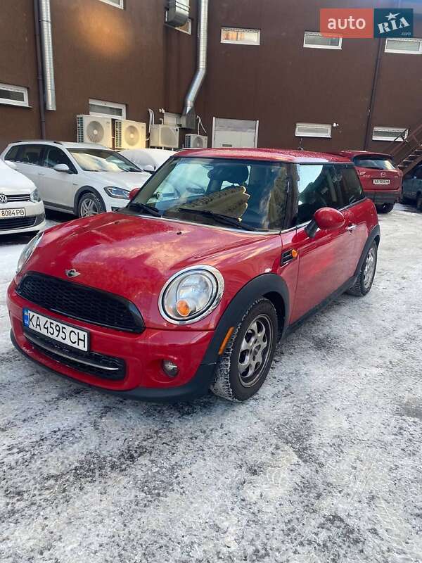 Хэтчбек MINI Cooper 2012 в Киеве