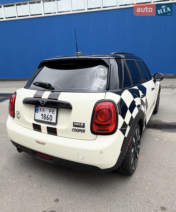 Хэтчбек MINI Cooper 2015 в Киеве