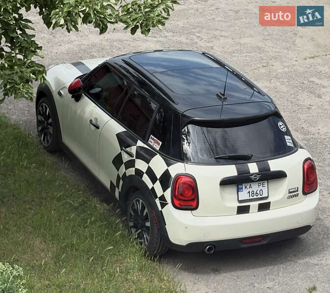 Хэтчбек MINI Cooper 2015 в Киеве