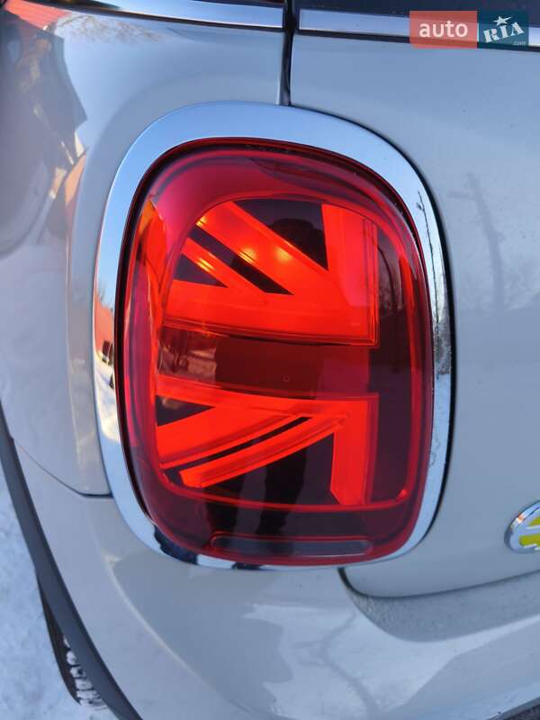 Хэтчбек MINI Cooper 2021 в Коростене