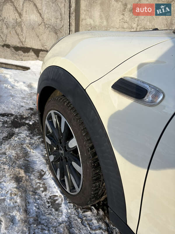 Хэтчбек MINI Cooper 2015 в Киеве