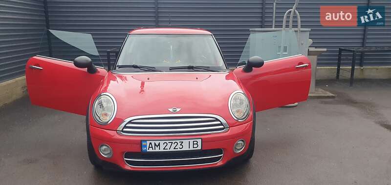 Хэтчбек MINI Cooper 2010 в Житомире